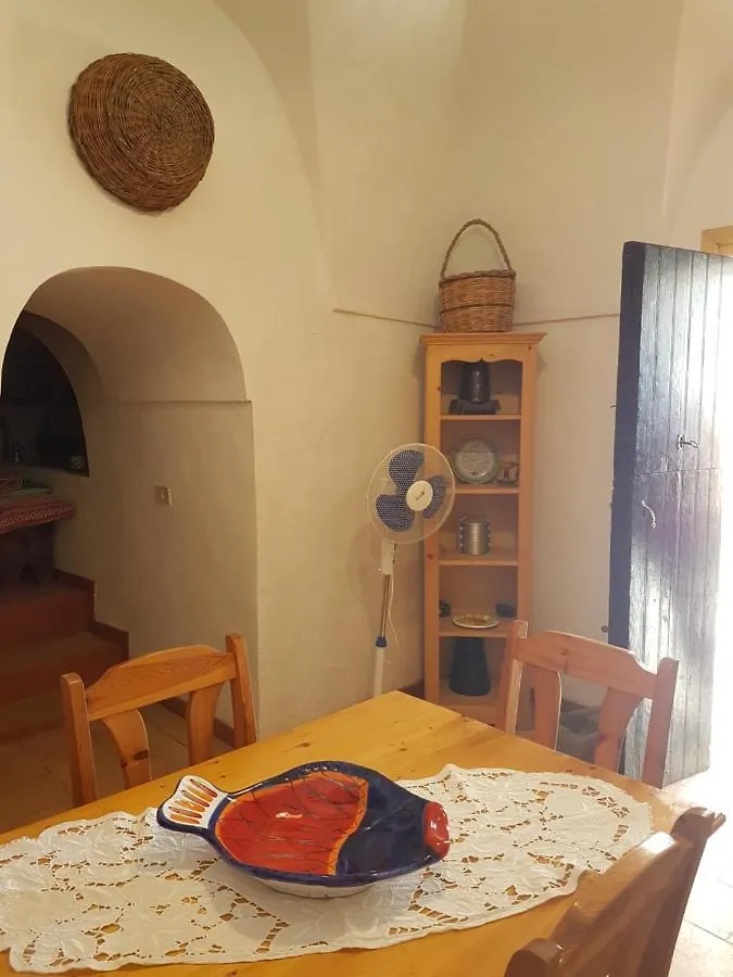 Dammuso Bianco Villa Tracino Italy